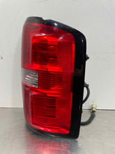 Load image into Gallery viewer, [INVENTORYCAR_YEAR_MAKE_MODEL] TAIL LIGHT LAMP ASSEMBLY Right - NW745467
