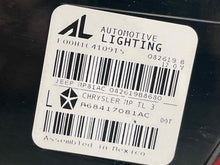Load image into Gallery viewer, TAIL LAMP LIGHT - NW748212
