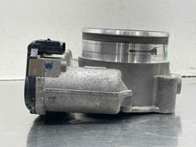 Load image into Gallery viewer, Throttle Body  FORD F350SD PICKUP 2022 - NW751866
