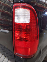 Load image into Gallery viewer, TAIL LIGHT LAMP ASSEMBLY F250SD Pickup F350SD Pickup 08-16 Right - NW751977
