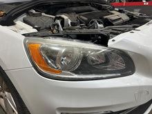 Load image into Gallery viewer, HEADLIGHT LAMP ASSEMBLY Volvo S60 V60 14 15 16 17 18 Right - NW753310
