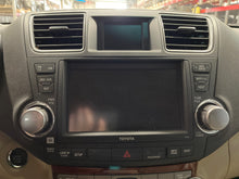 Load image into Gallery viewer, RADIO Toyota Highlander 2011 11 2012 12 2013 13 - NW753928
