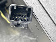 Load image into Gallery viewer, RADIO Toyota Highlander 2011 11 2012 12 2013 13 - NW753928
