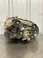 Load image into Gallery viewer, Transfer Case  GRAND CHEROKEE 2022 - NW754652
