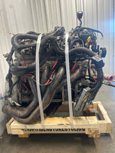 Load image into Gallery viewer, Engine Motor Chevrolet Corvette 2004 - NW755398
