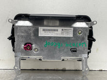 Load image into Gallery viewer, Info-Gps Screen  MINI COOPER 2018 - NW757947
