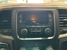 Load image into Gallery viewer, Radio  DODGE 1500 PICKUP 2018 - NW762516
