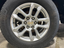 Load image into Gallery viewer, Wheel Rim  SILVERADO 1500 PICKUP 2022 - NW762872
