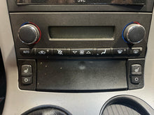 Load image into Gallery viewer, Temperature Controls Chevrolet Corvette 2005 - NW763043
