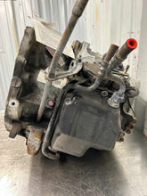 Load image into Gallery viewer, Transmission  VOLVO 70 SERIES 1999 - NW764563

