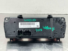 Load image into Gallery viewer, Temperature Controls Jeep Wrangler 2018 - NW765005

