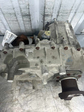 Load image into Gallery viewer, TRANSFER CASE Jeep Wrangler 12 13 14 15 16 17 18 - NW765219

