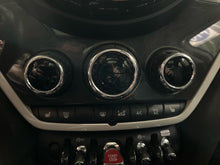 Load image into Gallery viewer, Temperature Controls  COUNTRYMAN 2020 - NW764899

