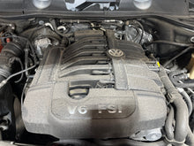 Load image into Gallery viewer, Engine Motor Volkswagen Touareg 2014 - NW765286
