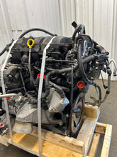 Load image into Gallery viewer, Engine Motor Volkswagen Touareg 2014 - NW765286
