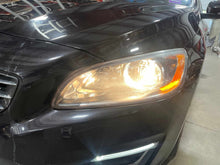 Load image into Gallery viewer, HEADLIGHT LAMP ASSEMBLY Volvo S60 V60 14 15 16 17 18 Left - NW767435
