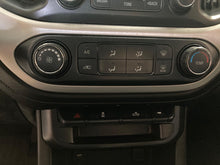 Load image into Gallery viewer, Temperature Controls GMC Canyon 2015 - NW777036
