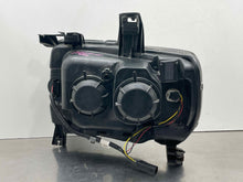 Load image into Gallery viewer, HEADLIGHT LAMP ASSEMBLY GMC Canyon 15 16 17 18 19 20 Right - NW777037

