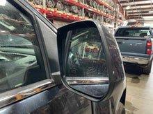 Load image into Gallery viewer, SIDE VIEW DOOR MIRROR Colorado Canyon 15 16 17 Right - NW776878
