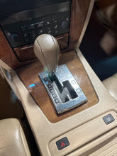 Load image into Gallery viewer, Floor Shifter Cadillac STS 2005 - NW777538
