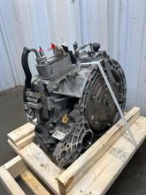 Load image into Gallery viewer, Transmission  LINCOLN CONTINENTAL 2019 - NW780403
