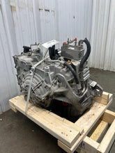 Load image into Gallery viewer, Transmission  LINCOLN CONTINENTAL 2019 - NW780403
