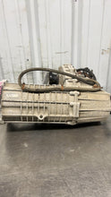 Load image into Gallery viewer, TRANSFER CASE Porsche Cayenne 2004 04 2005 05 2006 06 - NW782275
