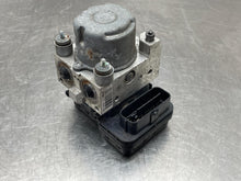 Load image into Gallery viewer, ABS PUMP Toyota Tacoma 2005 05 2006 06 2007 07 08 - NW782385
