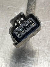 Load image into Gallery viewer, TAIL LIGHT LAMP ASSEMBLY Avalanche 1500 Avalanche 2500 02-06 Right - NW784401
