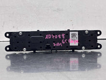 Load image into Gallery viewer, Radio Ford Escape 2021 - NW813594
