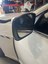 Load image into Gallery viewer, Side View Door Mirror   2014 - NW667224

