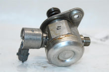 Load image into Gallery viewer, FUEL PUMP Jaguar Vanden Pl XF XFR XJ XJL 13 14 15 16 17 - 1001139
