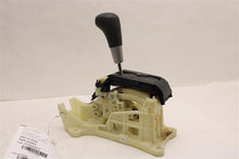 Load image into Gallery viewer, Floor Shifter Hyundai Elantra 2009 09 - 1310293
