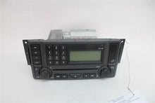 Load image into Gallery viewer, RADIO Land Rover LR3 2005 05 2006 06 2007 07  AM FM CD - 1323525
