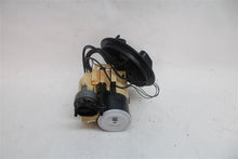 Load image into Gallery viewer, FUEL PUMP C250 C300 C350 C43 C63 E300 E350 E400 E550 GLC250d 15-20 - 1335072
