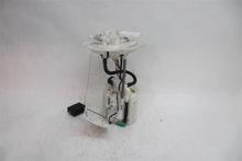 Load image into Gallery viewer, Fuel Pump Nissan Versa 2022 - 1335320
