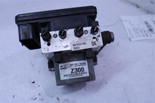 Load image into Gallery viewer, ABS ANTI-LOCK BRAKE PUMP Hyundai Santa Fe 2017 17 2018 18 - 1344235

