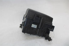 Load image into Gallery viewer, FUSE BOX Hyundai Santa Fe 2017 17 2018 18 - 1344244
