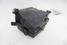 Load image into Gallery viewer, FUSE BOX Hyundai Santa Fe 2017 17 2018 18 - 1344244
