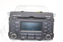 Load image into Gallery viewer, RADIO Kia Sorento 2011 11 2012 12 2013 13  AM FM CD - 1346745
