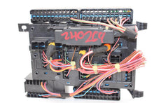 Load image into Gallery viewer, FUSE BOX BMW X1 2016 16 2017 17 2018 18 2019 19 - 1354643
