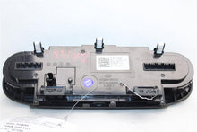 Load image into Gallery viewer, FRONT TEMPERATURE CONTROLS Kia Sorento 2019 19 - 1355452
