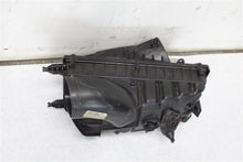 Load image into Gallery viewer, AIR CLEANER BOX Range Rover Range Rover Sport 13 14 Right - 1359013
