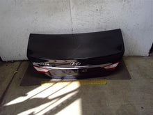 Load image into Gallery viewer, TRUNK LID Hyundai Sonata 2011 11 2012 12 2013 13 2014 14 - 1359187

