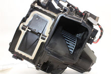 Load image into Gallery viewer, FRONT A/C HEATER BLOWER MOTOR 528D 528i 535i 535i Gt 550i 550i Gt 09-15 - 1359318
