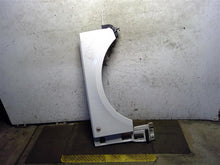 Load image into Gallery viewer, FRONT FENDER Land Rover Range Rover 06 07 08 09 10 11 12 Right - 1359684
