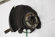 Load image into Gallery viewer, FRONT SPINDLE KNUCKLE Range Rover 2010 10 2011 11 2012 12 Right - 1359687
