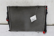 Load image into Gallery viewer, RADIATOR BMW 323i 128i 328i 330i 2006 06 2007 07 2008 08 09 10 11 12 Manual - 1359739
