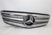 Load image into Gallery viewer, GRILLE Mercedes-Benz C230 C250 C300 C350 C63 08 09 10 11 - 1360263
