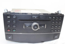 Load image into Gallery viewer, RADIO Mercedes-Benz C230 C300 C350 2008 08 - 1360306
